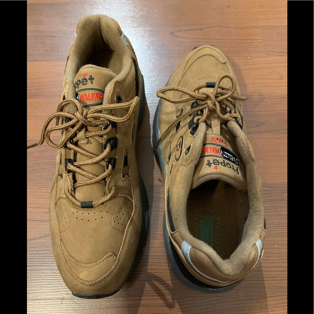 New Propet Walking Shoes